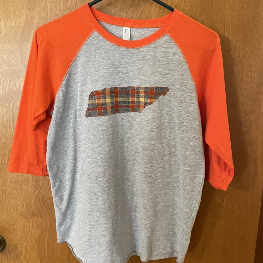 EUC Eliza Dean Tennessee Top TShirt Girls Youth Size Large Gray Orange Baseball
